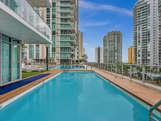 3-bedroom condo for sale in Sunny Isles Beach - 300 Sunny Isles Blvd 4-805 - MondialRealty