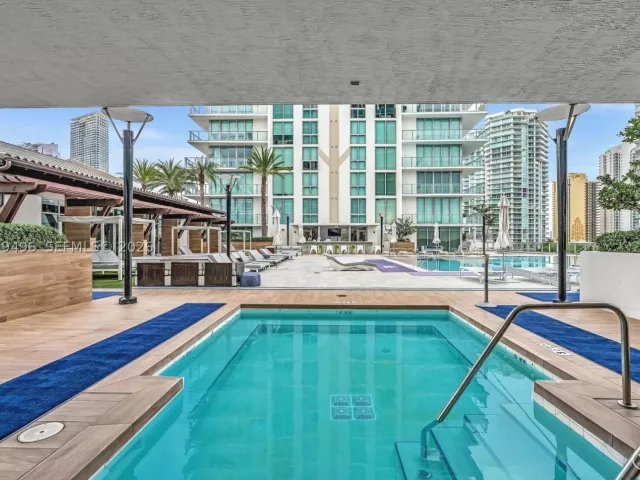 3-bedroom condo for sale in Sunny Isles Beach - 300 Sunny Isles Blvd 4-805 - MondialRealty