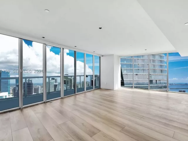 5-bedroom condo for rent in Miami - 465 Brickell Ave PH5701 - MondialRealty