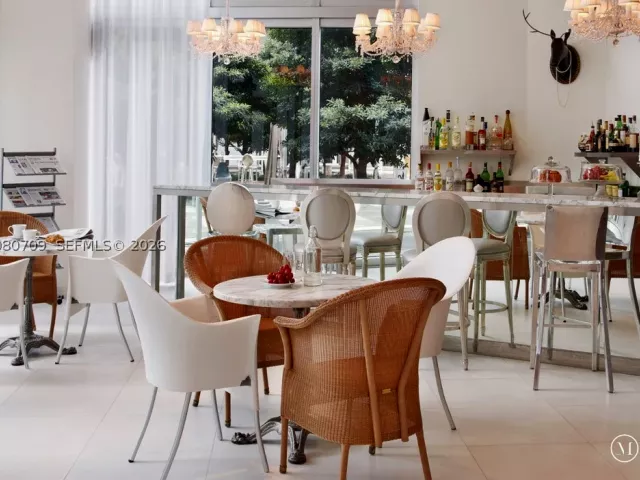 5-bedroom condo for rent in Miami - 465 Brickell Ave PH5701 - MondialRealty