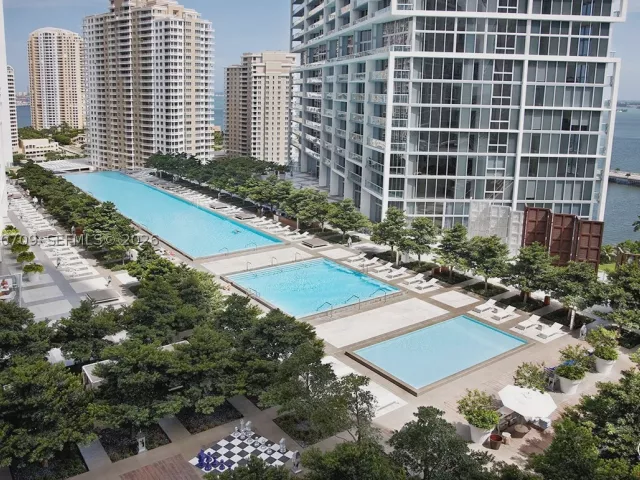 5-bedroom condo for rent in Miami - 465 Brickell Ave PH5701 - MondialRealty