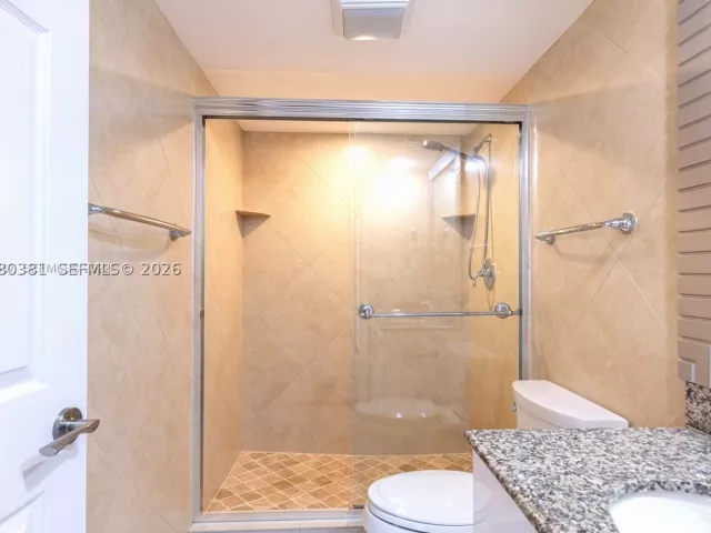 2-bedroom condo for sale in Sunny Isles Beach - 210 174th St 1201 - MondialRealty