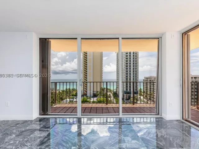 2-bedroom condo for sale in Sunny Isles Beach - 210 174th St 1201 - MondialRealty