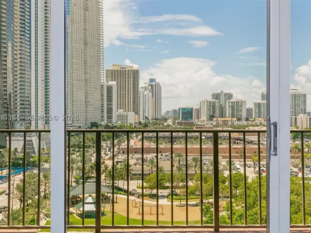 2-bedroom condo for sale in Sunny Isles Beach - 210 174th St 1201 - MondialRealty