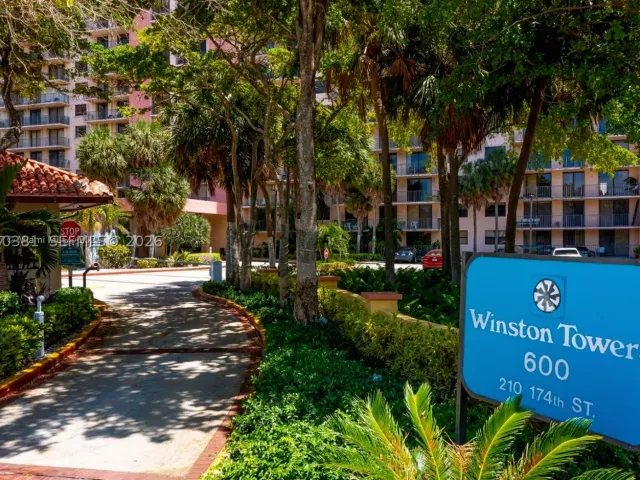 2-bedroom condo for sale in Sunny Isles Beach - 210 174th St 1201 - MondialRealty