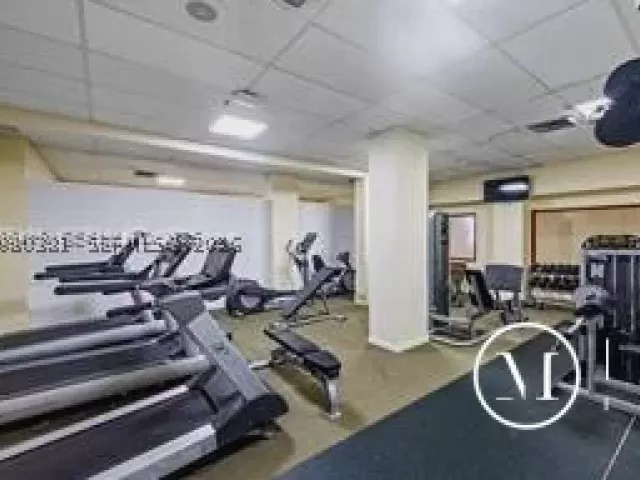 2-bedroom condo for sale in Sunny Isles Beach - 210 174th St 1201 - MondialRealty
