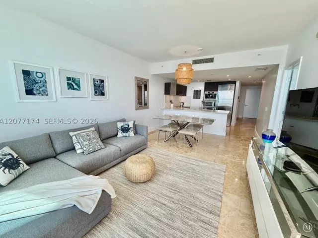 1-bedroom condo for rent in Sunny Isles Beach - 17001 Collins Ave 1903 - MondialRealty