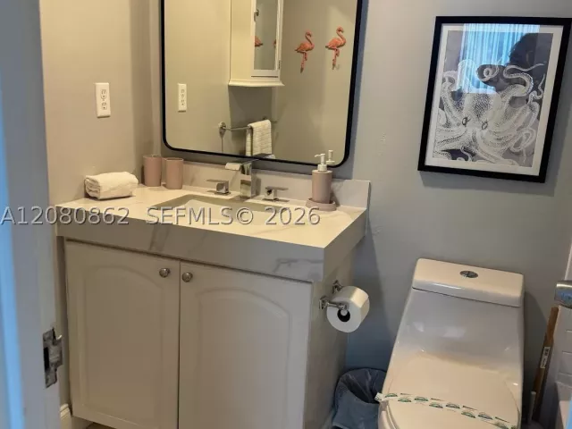 1-bedroom condo for rent in Hollywood - 3801 S Ocean Dr 15A - MondialRealty