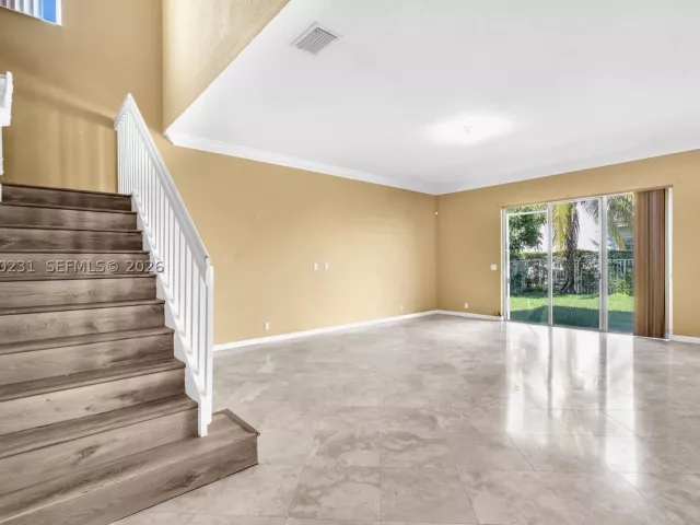 5-bedroom home for sale in West Palm Beach - 9345 Madewood Ct - MondialRealty