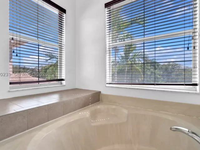 5-bedroom home for sale in West Palm Beach - 9345 Madewood Ct - MondialRealty