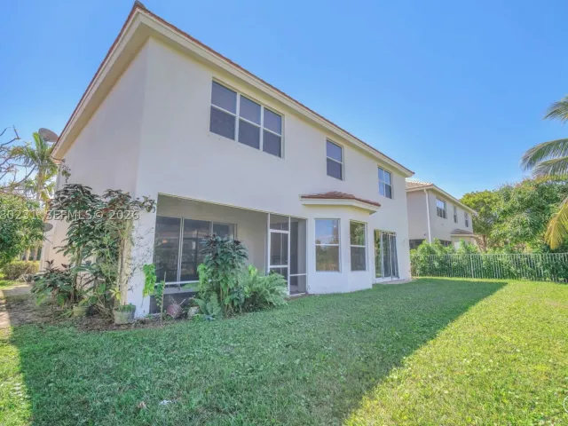 5-bedroom home for sale in West Palm Beach - 9345 Madewood Ct - MondialRealty