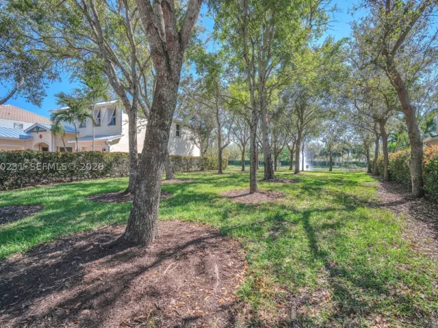 5-bedroom home for sale in West Palm Beach - 9345 Madewood Ct - MondialRealty