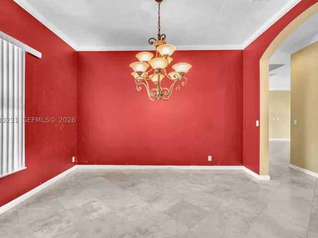5-bedroom home for sale in West Palm Beach - 9345 Madewood Ct - MondialRealty