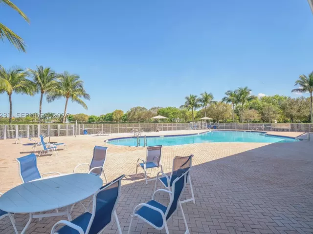 5-bedroom home for sale in West Palm Beach - 9345 Madewood Ct - MondialRealty