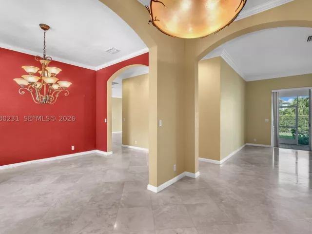 5-bedroom home for sale in West Palm Beach - 9345 Madewood Ct - MondialRealty