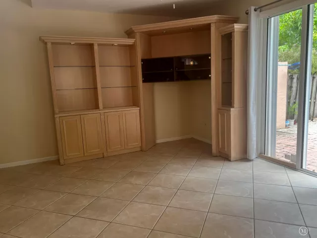 4-bedroom home for rent in Pembroke Pines - 315 NW 158TH Lane - MondialRealty