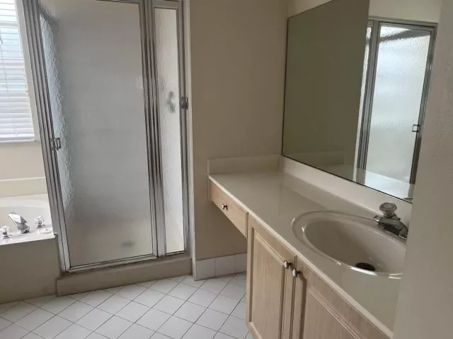 4-bedroom home for rent in Pembroke Pines - 315 NW 158TH Lane - MondialRealty