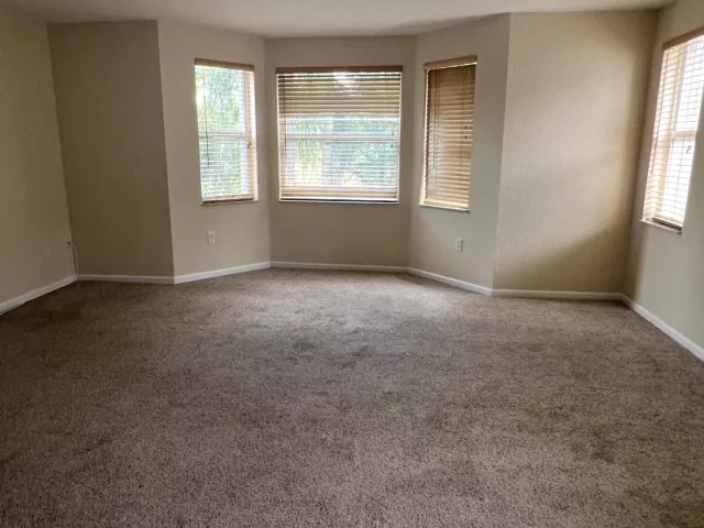 4-bedroom home for rent in Pembroke Pines - 315 NW 158TH Lane - MondialRealty