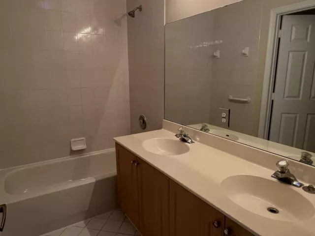 4-bedroom home for rent in Pembroke Pines - 315 NW 158TH Lane - MondialRealty