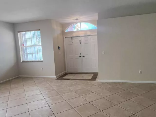 4-bedroom home for rent in Pembroke Pines - 315 NW 158TH Lane - MondialRealty