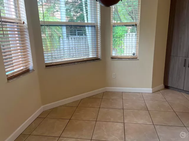 4-bedroom home for rent in Pembroke Pines - 315 NW 158TH Lane - MondialRealty