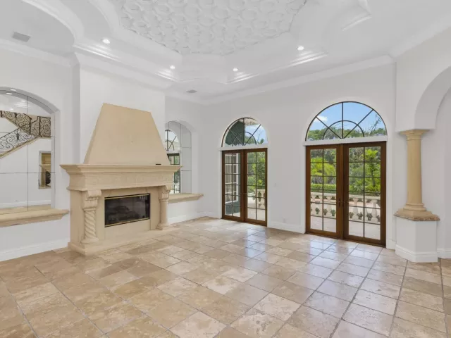 6-bedroom home for rent in Boca Raton - 248 W Alexander Palm Road - MondialRealty