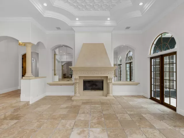 6-bedroom home for rent in Boca Raton - 248 W Alexander Palm Road - MondialRealty