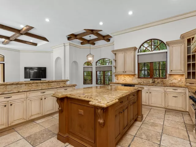 6-bedroom home for rent in Boca Raton - 248 W Alexander Palm Road - MondialRealty