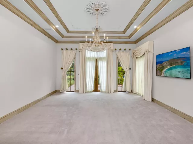 6-bedroom home for rent in Boca Raton - 248 W Alexander Palm Road - MondialRealty