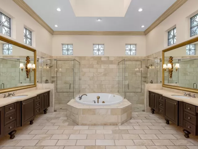 6-bedroom home for rent in Boca Raton - 248 W Alexander Palm Road - MondialRealty