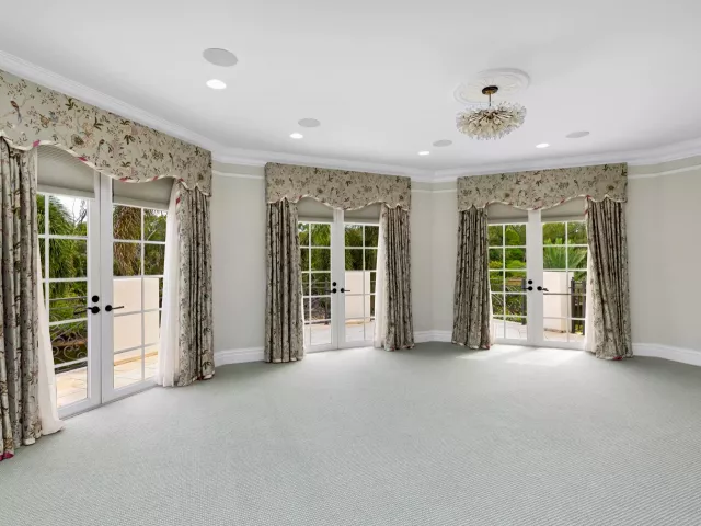 6-bedroom home for rent in Boca Raton - 248 W Alexander Palm Road - MondialRealty
