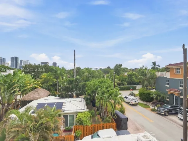 4-bedroom home for rent in Fort Lauderdale - 913 SW 8th St 2 - MondialRealty