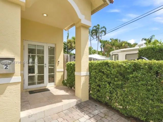 4-bedroom home for rent in Fort Lauderdale - 913 SW 8th St 2 - MondialRealty