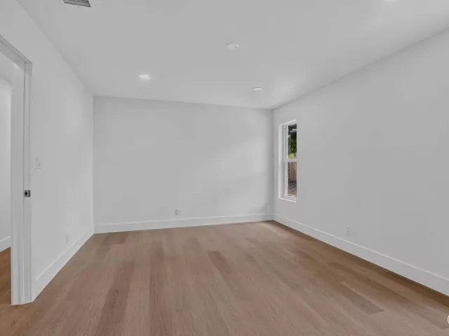 3-bedroom home for sale in Deerfield Beach - 386 NW 40th Terrace - MondialRealty