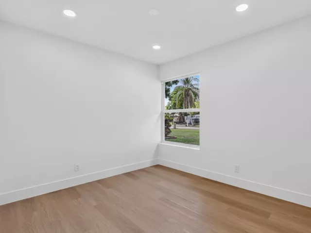 3-bedroom home for sale in Deerfield Beach - 386 NW 40th Terrace - MondialRealty
