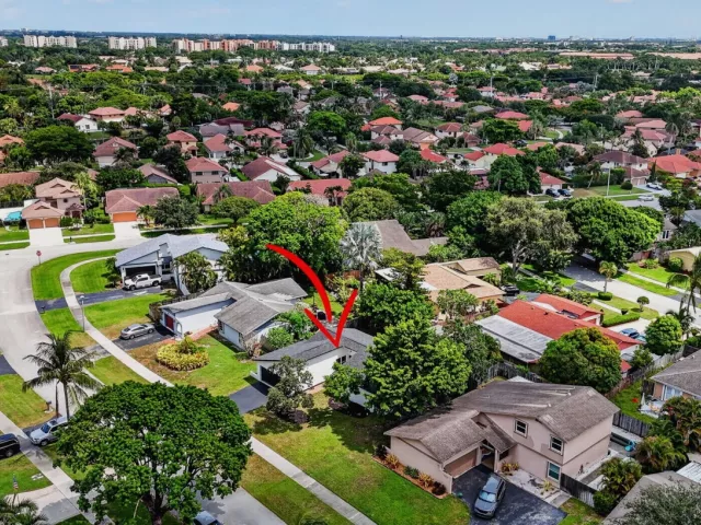 3-bedroom home for sale in Deerfield Beach - 386 NW 40th Terrace - MondialRealty
