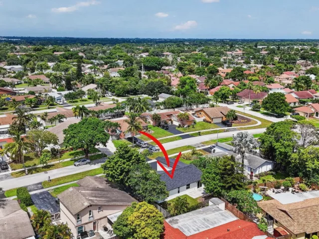 3-bedroom home for sale in Deerfield Beach - 386 NW 40th Terrace - MondialRealty