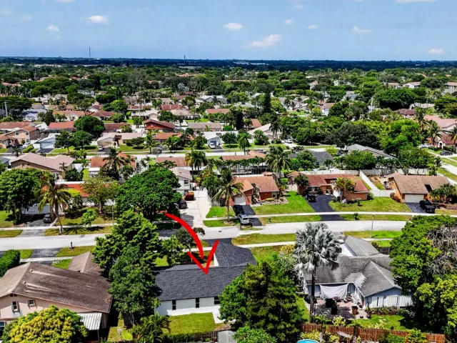 3-bedroom home for sale in Deerfield Beach - 386 NW 40th Terrace - MondialRealty