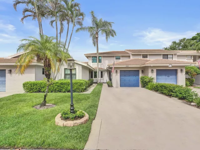 3-bedroom home for sale in Deerfield Beach - 665 Deer Creek North Shore Drive - MondialRealty