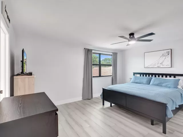 3-bedroom home for sale in Deerfield Beach - 665 Deer Creek North Shore Drive - MondialRealty