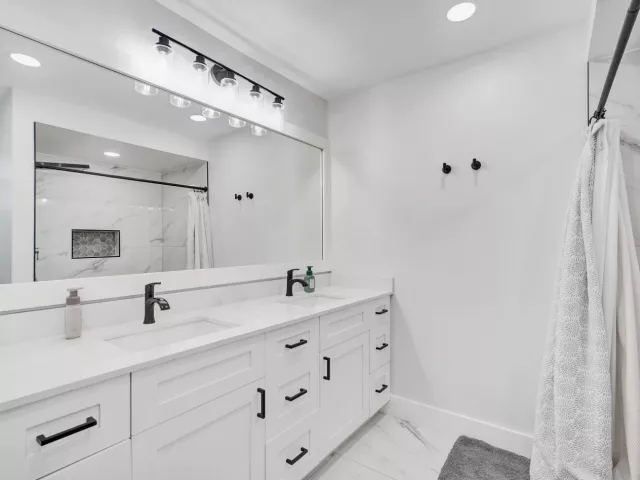 3-bedroom home for sale in Deerfield Beach - 665 Deer Creek North Shore Drive - MondialRealty