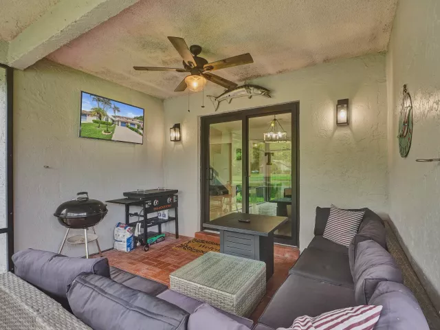 3-bedroom home for sale in Deerfield Beach - 665 Deer Creek North Shore Drive - MondialRealty