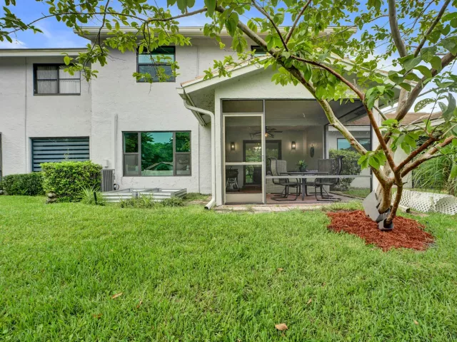 3-bedroom home for sale in Deerfield Beach - 665 Deer Creek North Shore Drive - MondialRealty