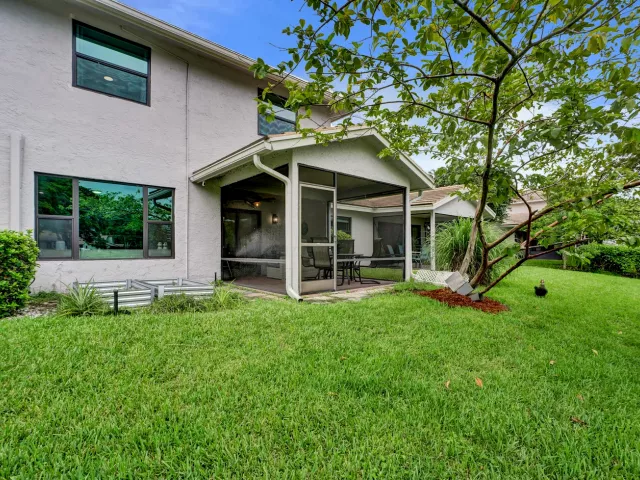 3-bedroom home for sale in Deerfield Beach - 665 Deer Creek North Shore Drive - MondialRealty