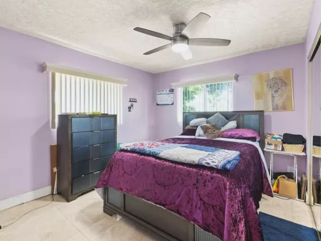3-bedroom home for sale in Deerfield Beach - 508 NE 2ND Terrace - MondialRealty
