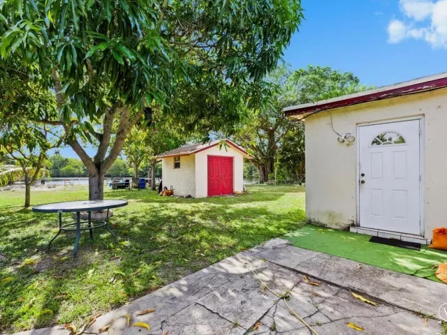 3-bedroom home for sale in Deerfield Beach - 508 NE 2ND Terrace - MondialRealty