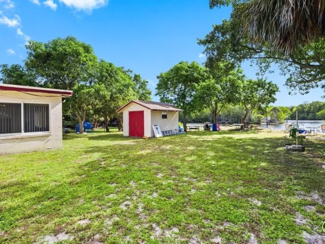 3-bedroom home for sale in Deerfield Beach - 508 NE 2ND Terrace - MondialRealty