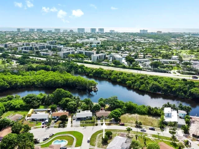 3-bedroom home for sale in Deerfield Beach - 508 NE 2ND Terrace - MondialRealty