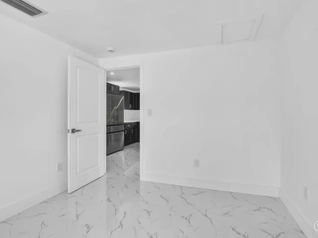 4-bedroom home for sale in Deerfield Beach - 182 SW 6 Street - MondialRealty