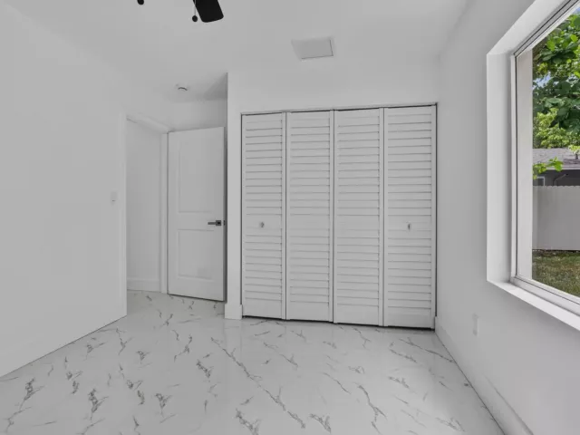 4-bedroom home for sale in Deerfield Beach - 182 SW 6 Street - MondialRealty